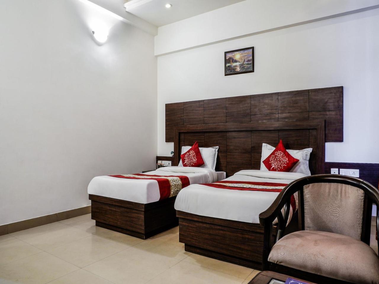 Madhu Resort Agra  Εξωτερικό φωτογραφία